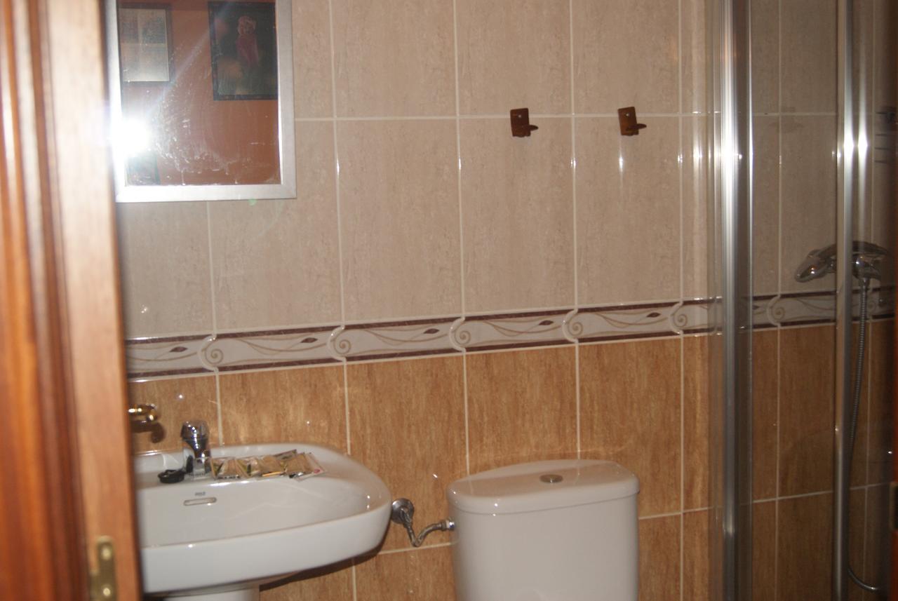 سلامنكا Pension Restaurante La Liebre المظهر الخارجي الصورة